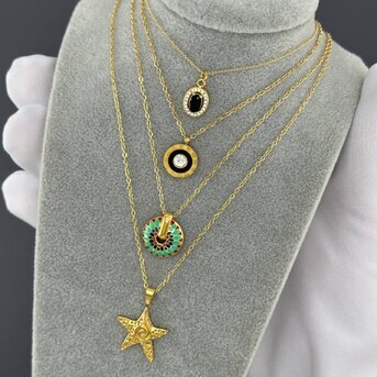 Island Bloom Medallion Necklace
